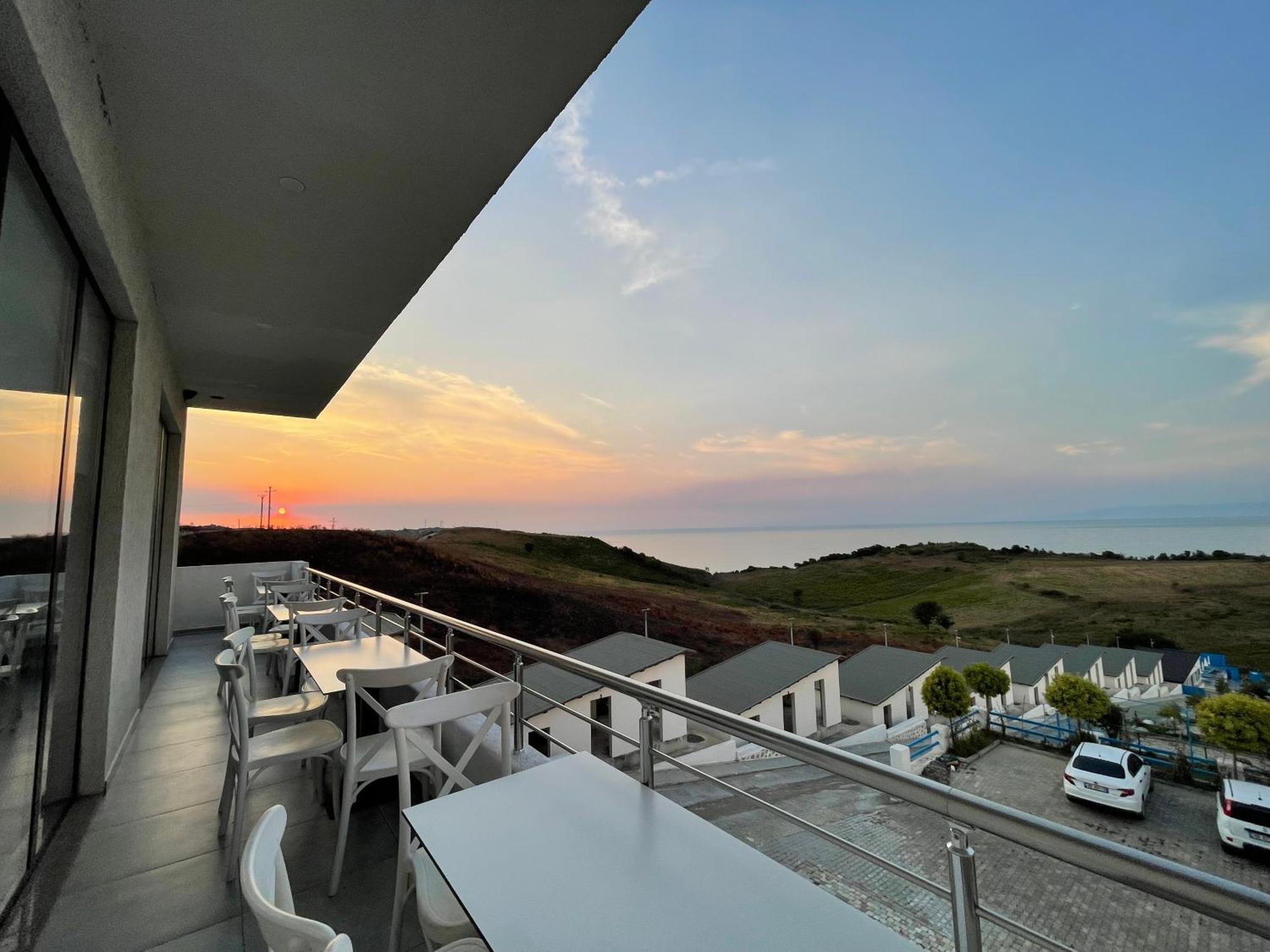 Saint Michelle Residence Shetaj Екстериор снимка